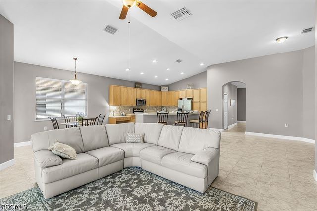 9356 Aviano DR 202, Fort Myers, FL 33913