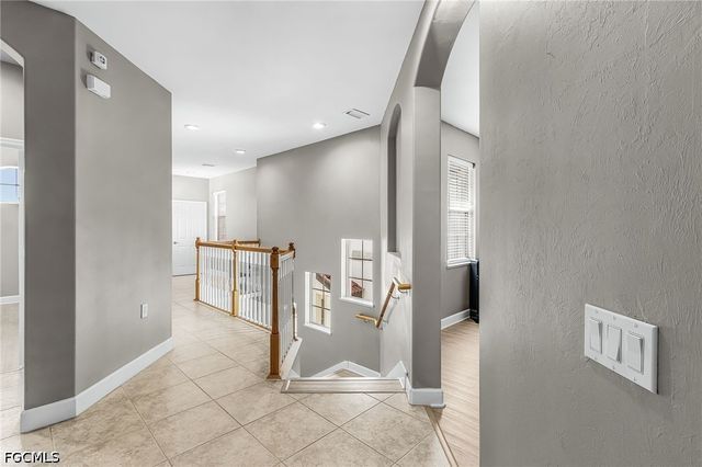 9356 Aviano DR 202, Fort Myers, FL 33913
