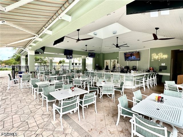 9356 Aviano DR 202, Fort Myers, FL 33913
