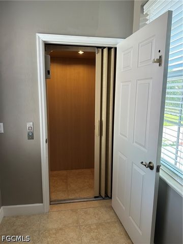 9356 Aviano DR 202, Fort Myers, FL 33913