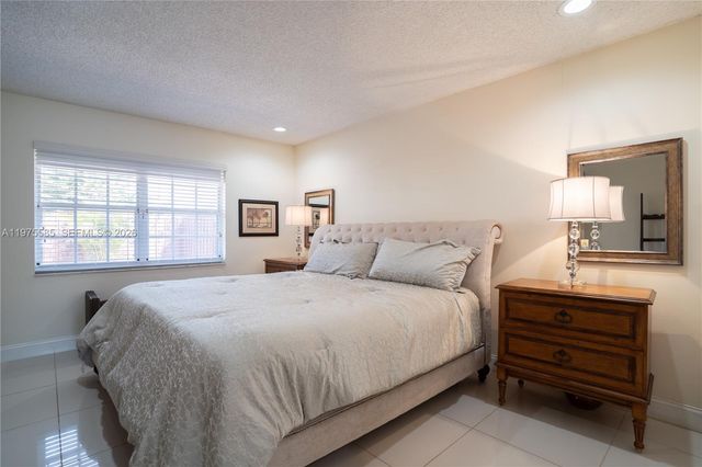 1457 SW 136th Pl, Miami, FL 33184