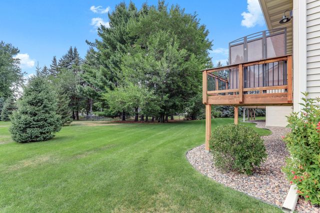 2061 Cardinal Glen Road, North Saint Paul, MN 55109
