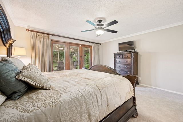 2719 Fairway Park Street, Grand Prairie, TX 75050