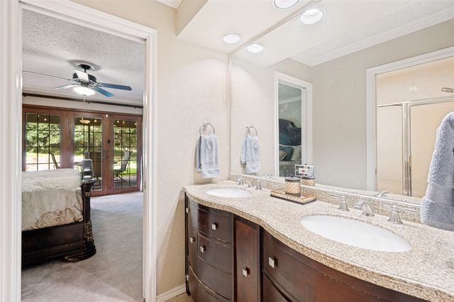 2719 Fairway Park Street, Grand Prairie, TX 75050