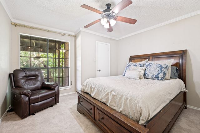 2719 Fairway Park Street, Grand Prairie, TX 75050