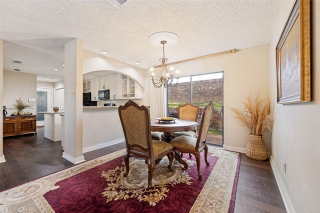 2719 Fairway Park Street, Grand Prairie, TX 75050