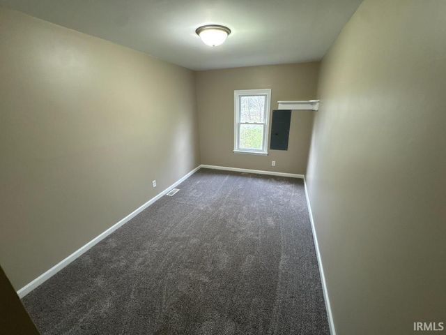 1214 E Bellmont Road, Decatur, IN 46733