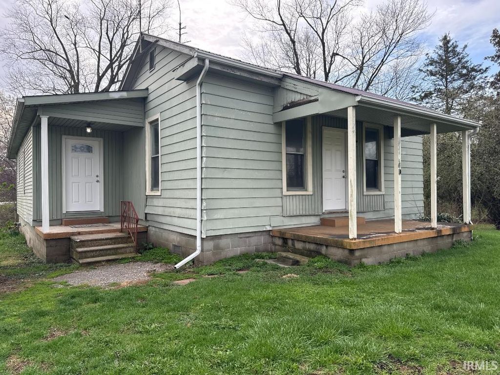 1214 E Bellmont Road, Decatur, IN 46733