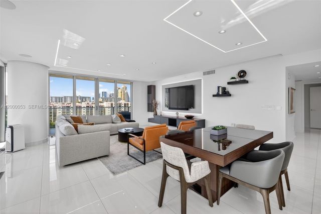 300 Sunny Isles Blvd 4-807, Sunny Isles Beach, FL 33160