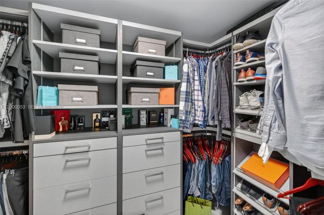 300 Sunny Isles Blvd 4-807, Sunny Isles Beach, FL 33160