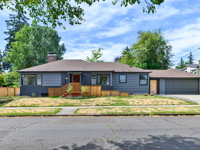 3132 Ne ROSA PARKS Way, Portland, OR 97211