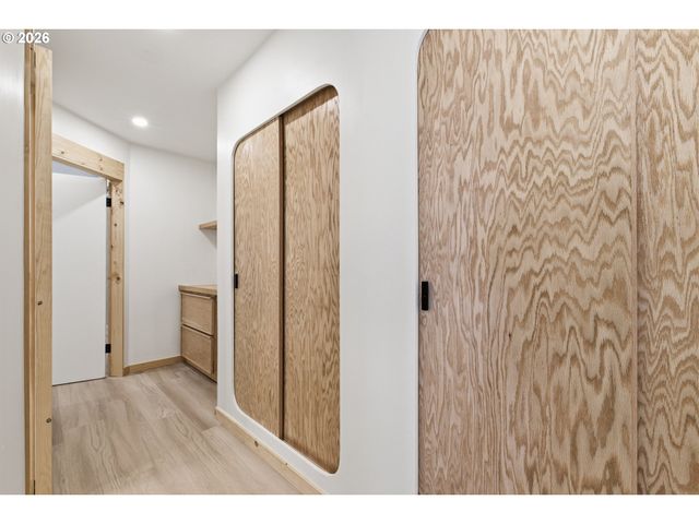 3132 Ne ROSA PARKS Way, Portland, OR 97211