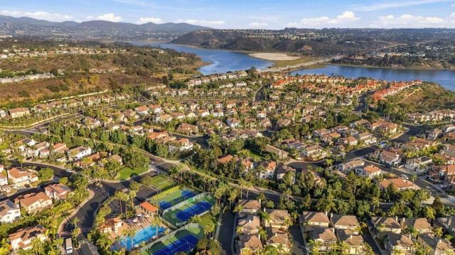 626 Compass Court, Carlsbad, CA 92011