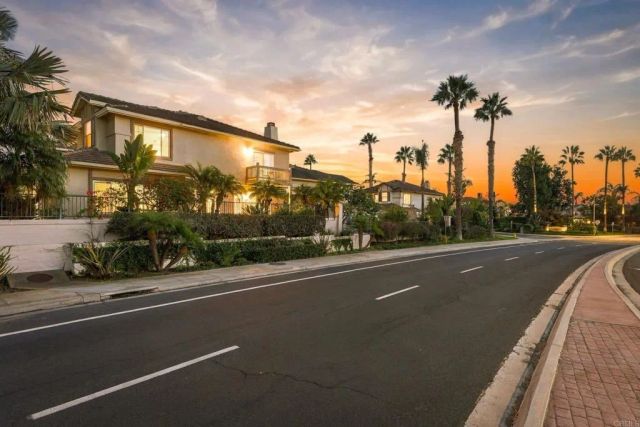 626 Compass Court, Carlsbad, CA 92011