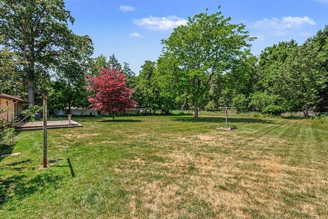 2556 Angling Road, Kalamazoo, MI 49008