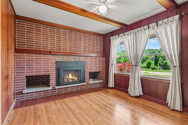 2556 Angling Road, Kalamazoo, MI 49008