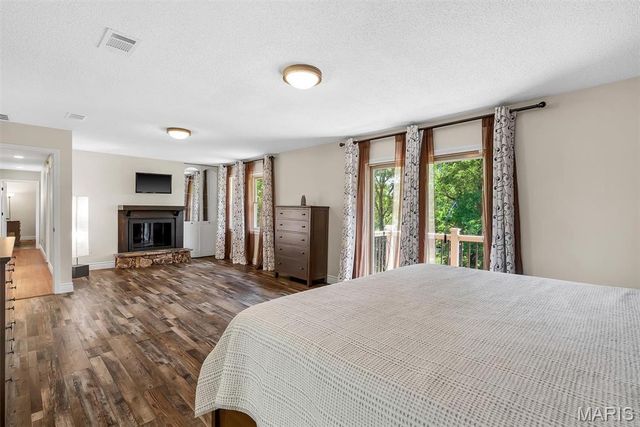 320 Jubaka Drive, Fairview Heights, IL 62208
