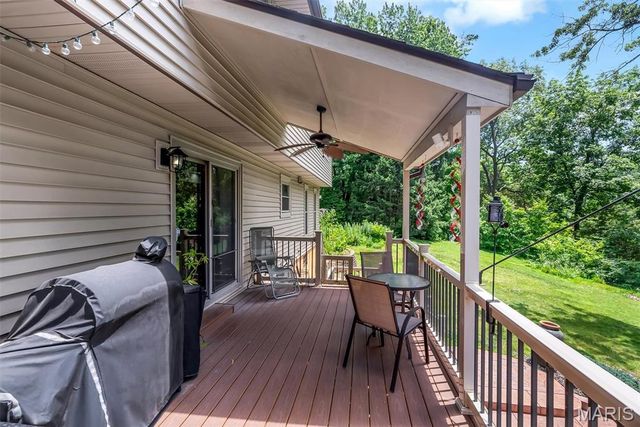 320 Jubaka Drive, Fairview Heights, IL 62208