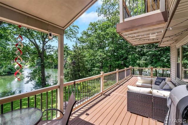 320 Jubaka Drive, Fairview Heights, IL 62208