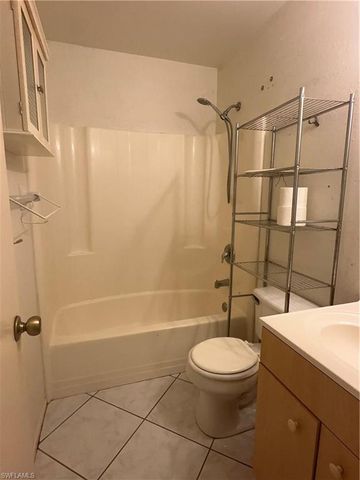 1401 NE 10th ST, Cape Coral, FL 33909