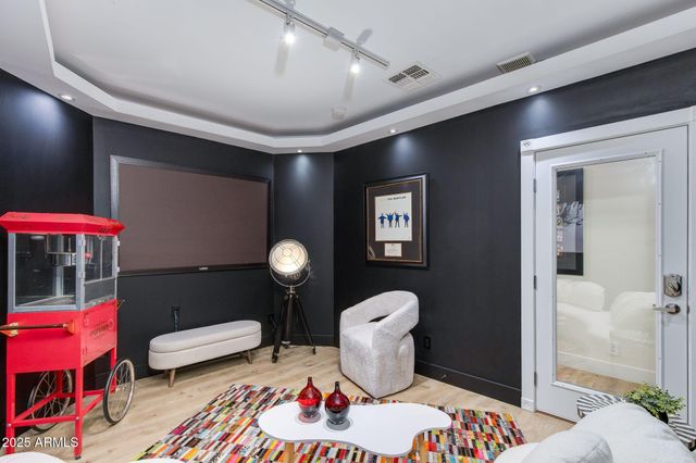 2914 N 48TH Place, Phoenix, AZ 85018