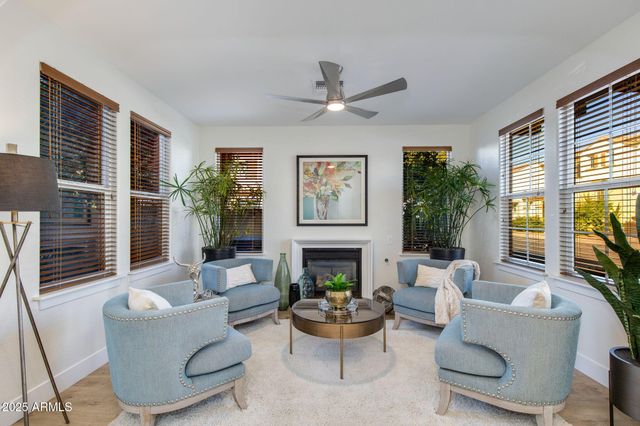 2914 N 48TH Place, Phoenix, AZ 85018