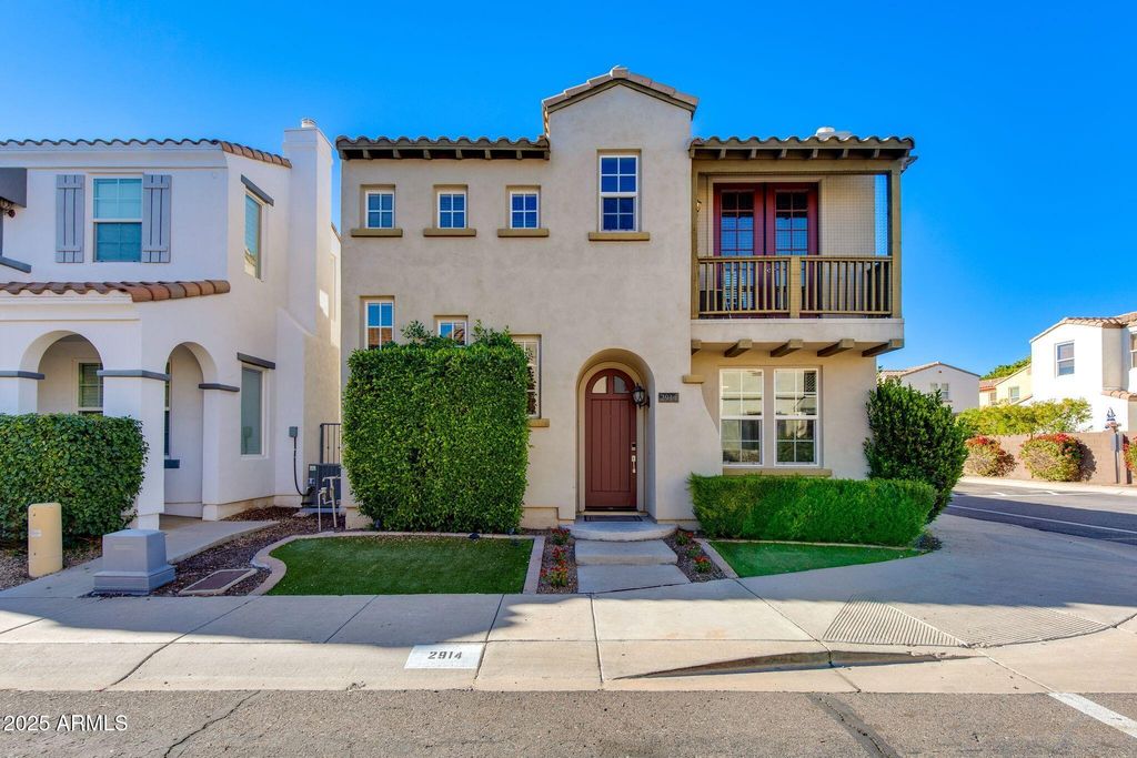 2914 N 48TH Place, Phoenix, AZ 85018