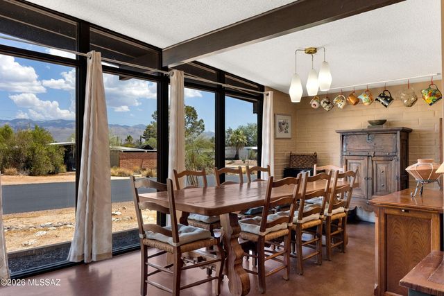 8740 E Dexter Drive, Tucson, AZ 85715