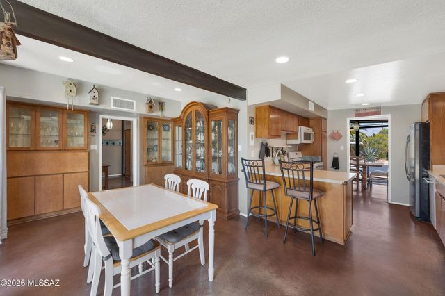 8740 E Dexter Drive, Tucson, AZ 85715