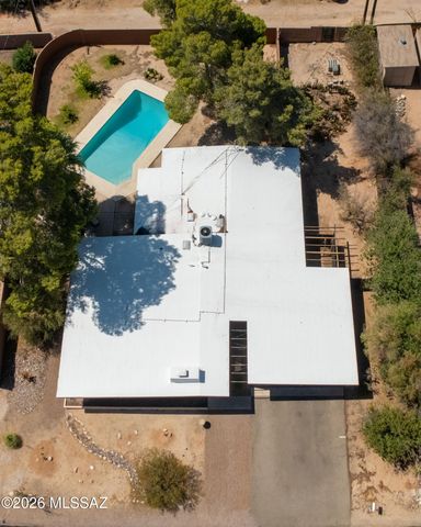 8740 E Dexter Drive, Tucson, AZ 85715