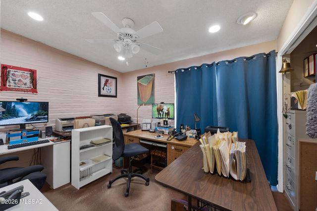 8740 E Dexter Drive, Tucson, AZ 85715
