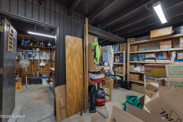 8740 E Dexter Drive, Tucson, AZ 85715