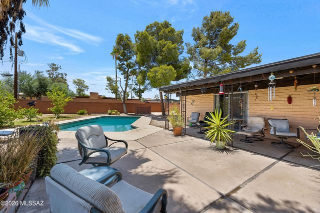 8740 E Dexter Drive, Tucson, AZ 85715