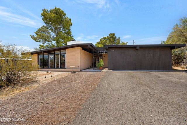 8740 E Dexter Drive, Tucson, AZ 85715