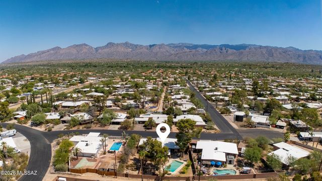 8740 E Dexter Drive, Tucson, AZ 85715