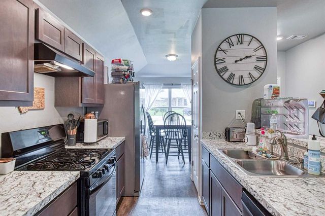 835 Twin Lakes Drive, Noble, OK 73068