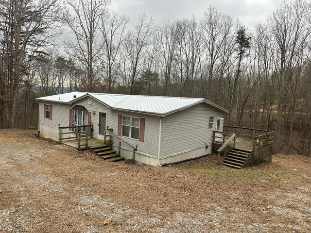 330 Johnson Road, Pikeville, TN 37367