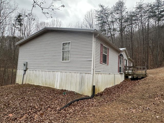 330 Johnson Road, Pikeville, TN 37367