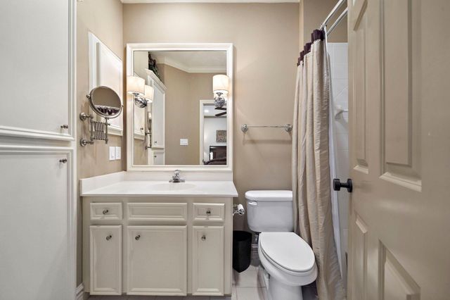 1229 Ripple Creek Drive, Houston, TX 77057