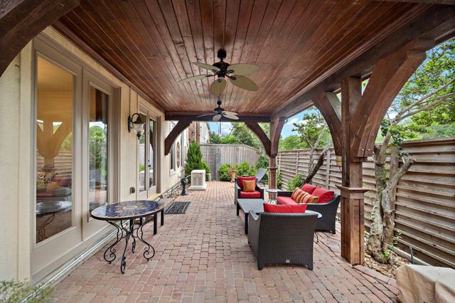 1229 Ripple Creek Drive, Houston, TX 77057