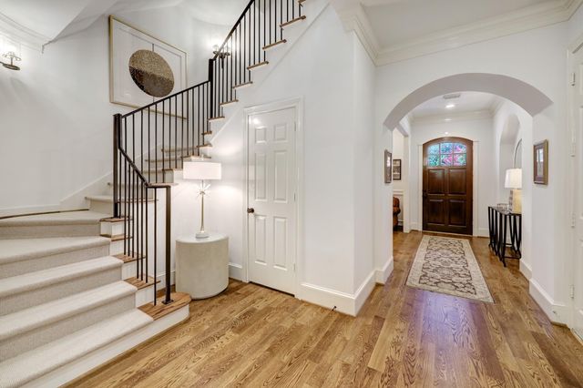 1229 Ripple Creek Drive, Houston, TX 77057