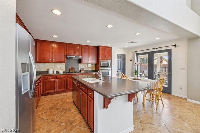 1921 Gentle Bluff Court, North Las Vegas, NV 89084