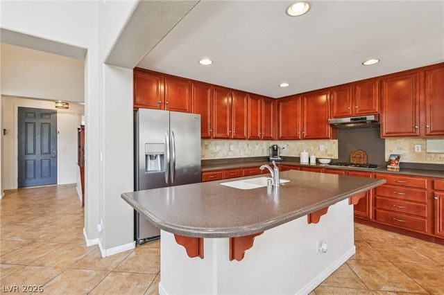 1921 Gentle Bluff Court, North Las Vegas, NV 89084