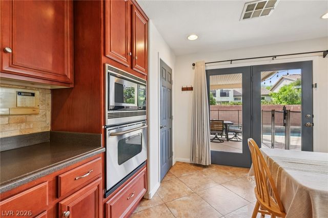 1921 Gentle Bluff Court, North Las Vegas, NV 89084