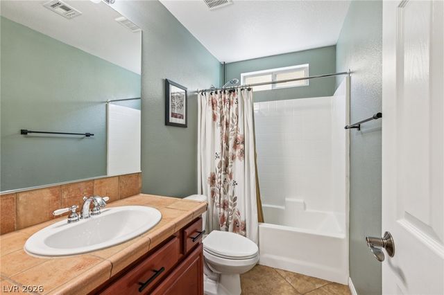 1921 Gentle Bluff Court, North Las Vegas, NV 89084