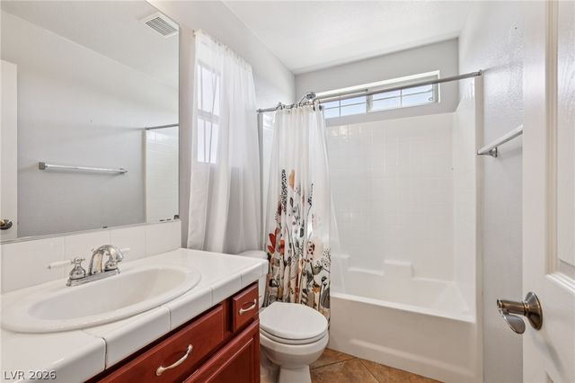 1921 Gentle Bluff Court, North Las Vegas, NV 89084