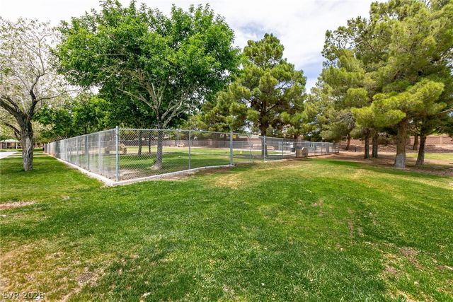 1921 Gentle Bluff Court, North Las Vegas, NV 89084