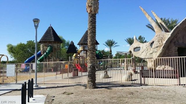 1921 Gentle Bluff Court, North Las Vegas, NV 89084