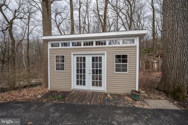 524 PUGH RD, Wayne, PA 19087