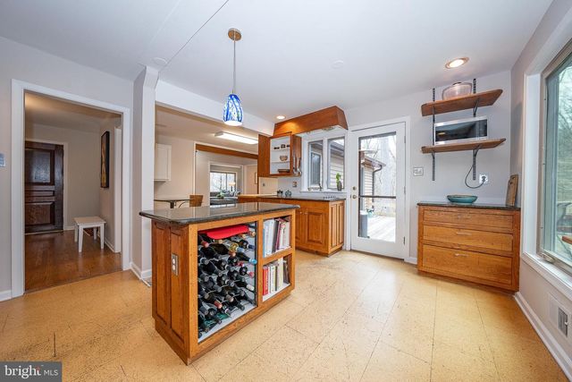 524 PUGH RD, Wayne, PA 19087